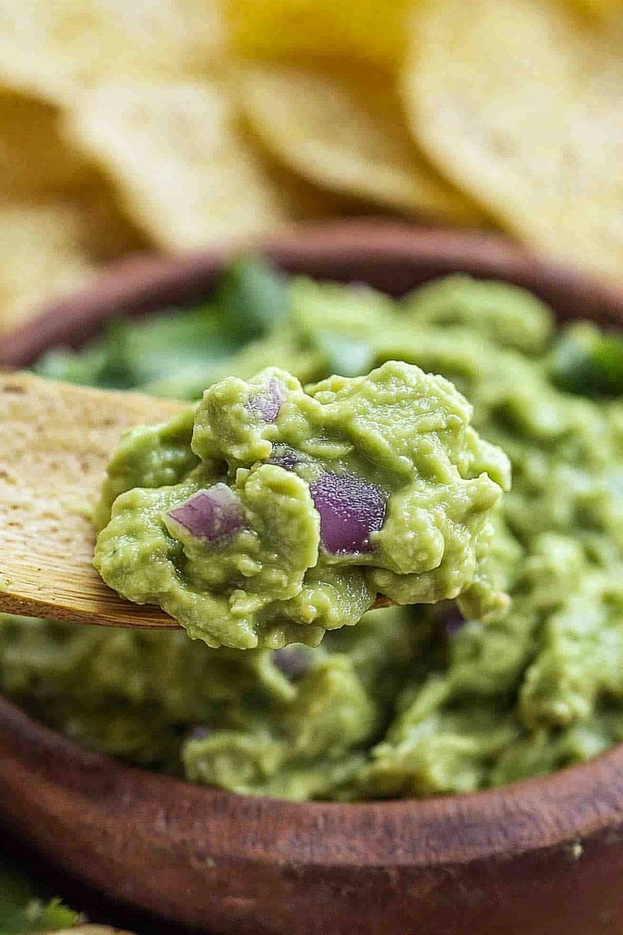 Easy Chipotle Copycat Guacamole Recipe